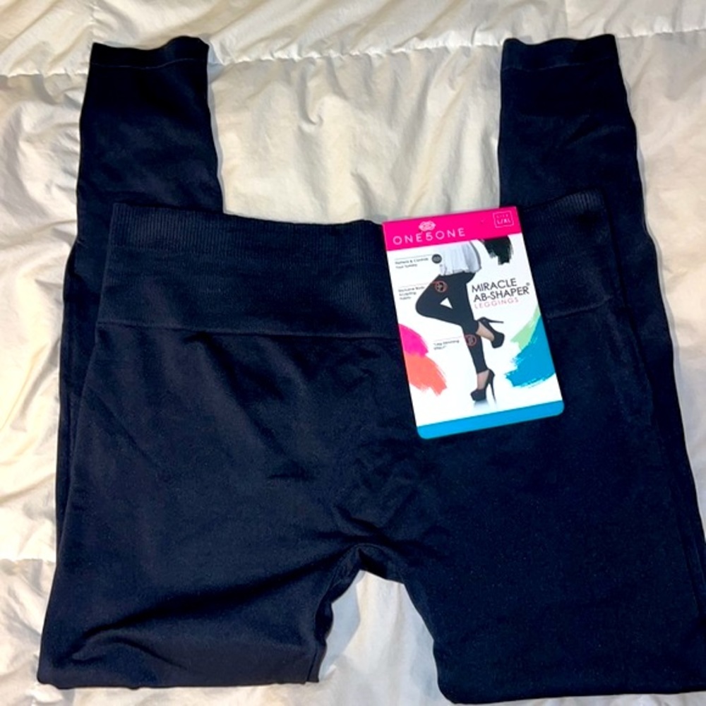 Black leggings